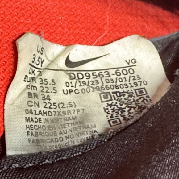 Nike Youth Phantom GX FG Academy Soccer Cleats Size 3.5Y Black Red DD9563-600 - Picture 7 of 7